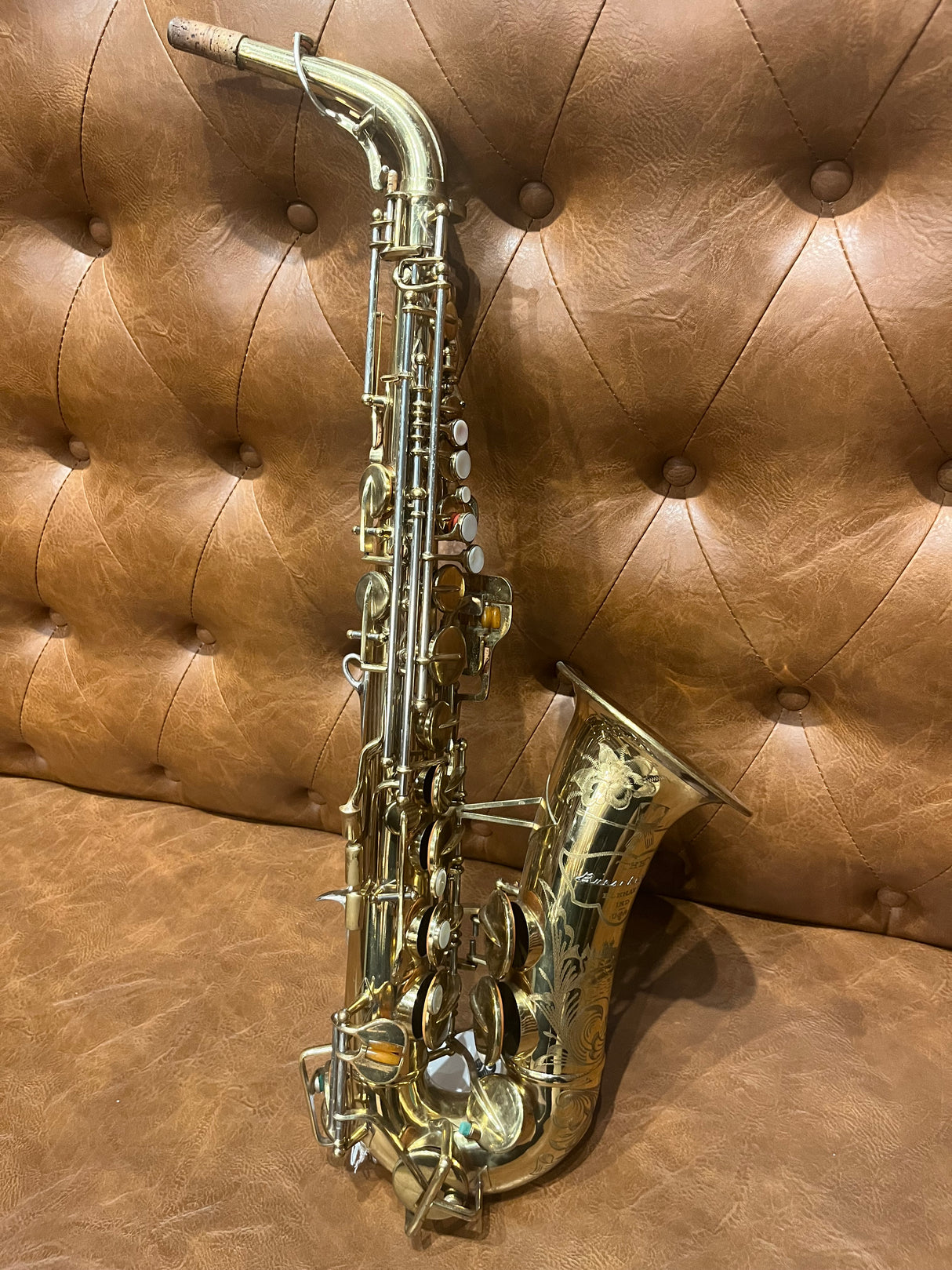 Consignment Beuscher 400 Top Hat & Cane Alto Saxophone - Serial number 317920