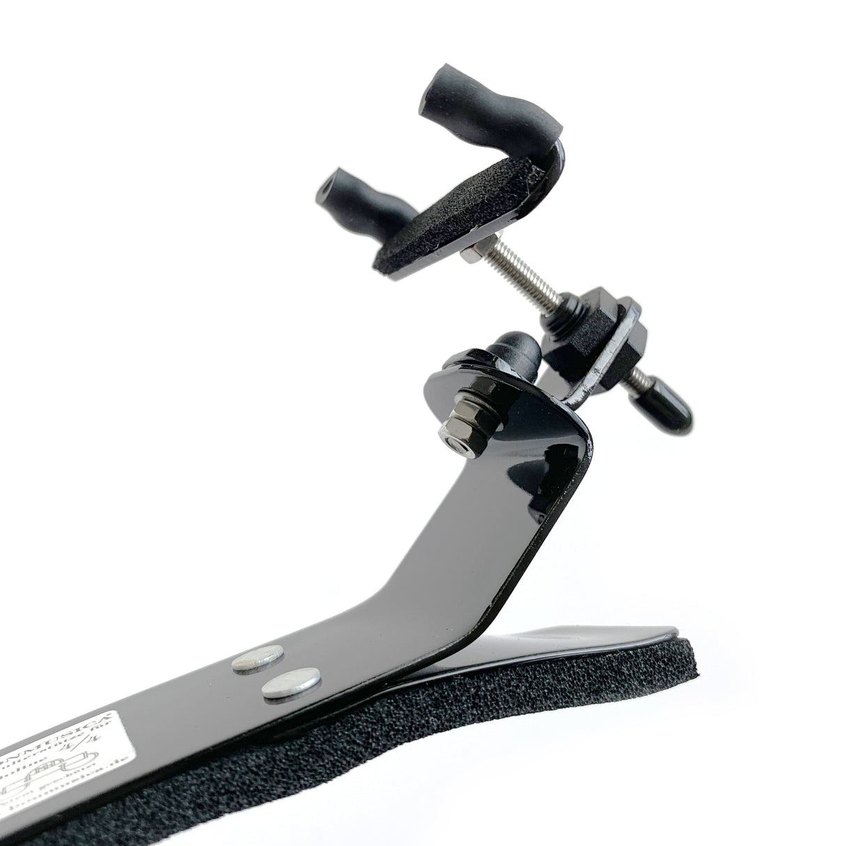 The BonMusica shoulder rest  - a close up of one of the shoulder's  attachment feet 