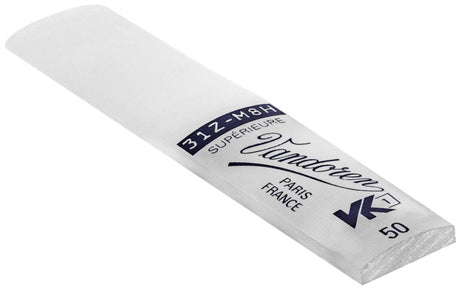 The Vandoren VK1 synthetic Bb clarinet reed up close